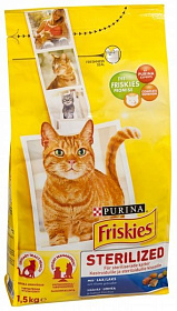 Friskies Sterilised Chicken